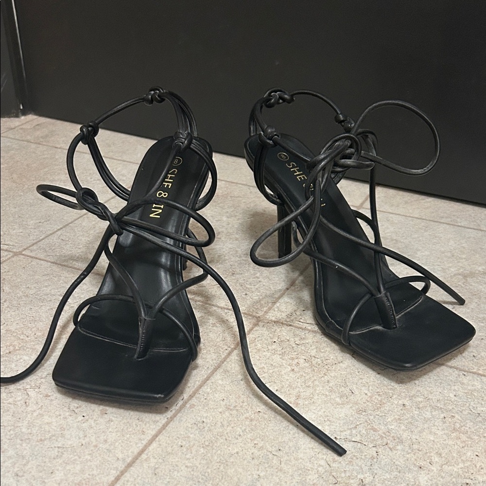 Elegant Black Lace-Up Square Toe Heels